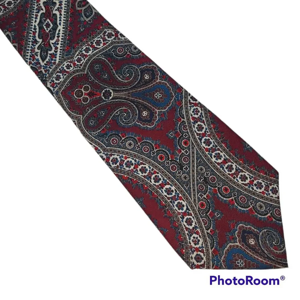 Pierre Cardin maroon paisley tie